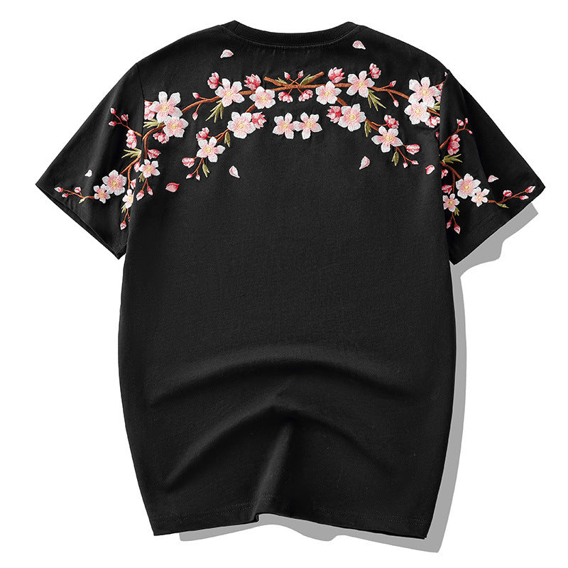 Loose Fitting Plum Blossom Embroidered Short Sleeved T-shirt
